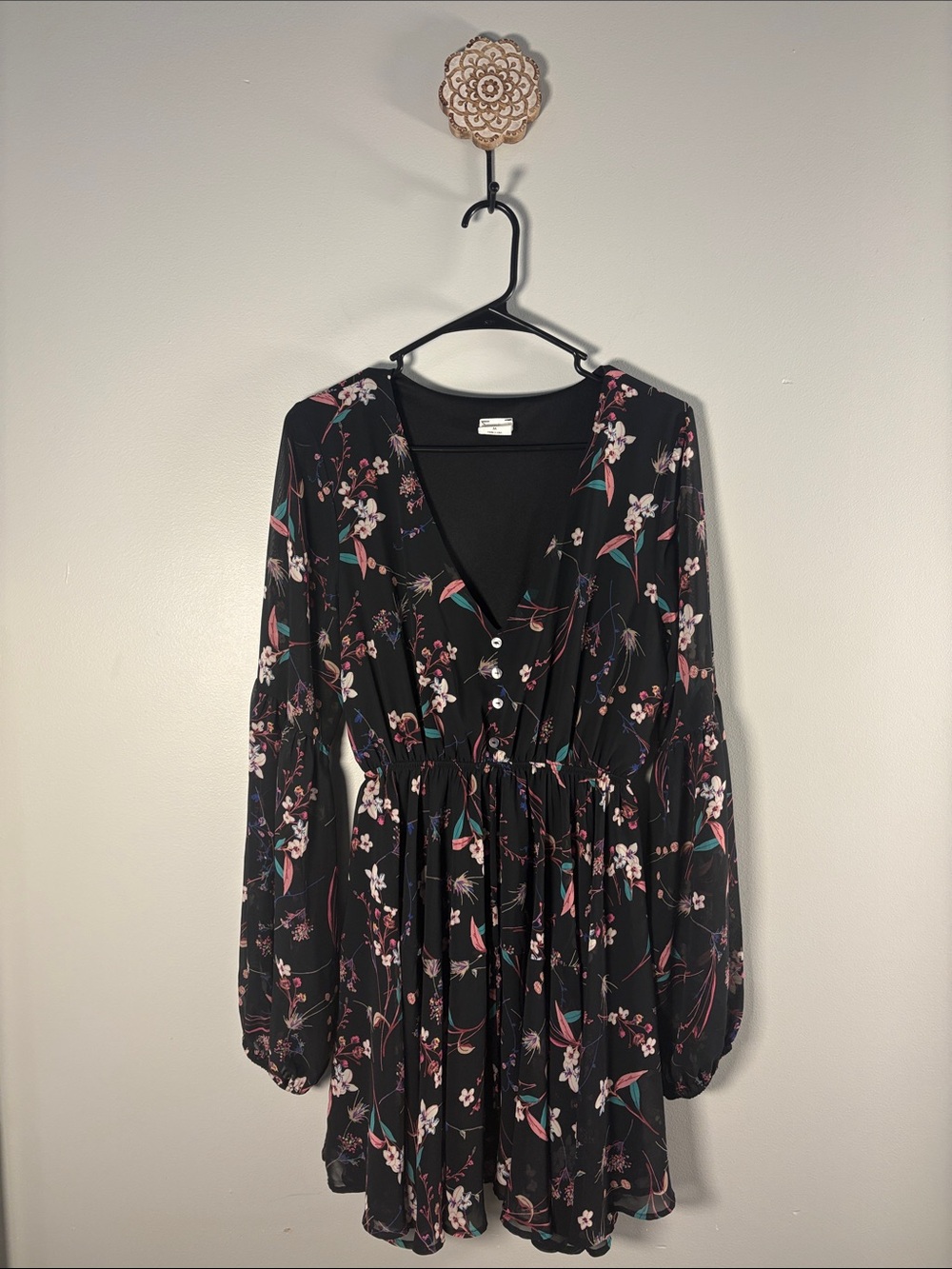 By Together Black Floral V-Neck Long-Sleeve Dress
